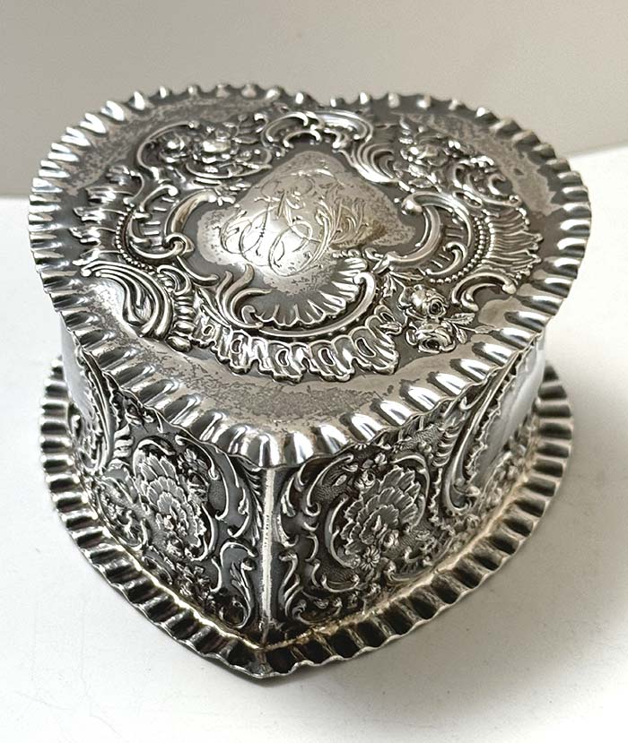 Durgin sterling silver heart shaped box 